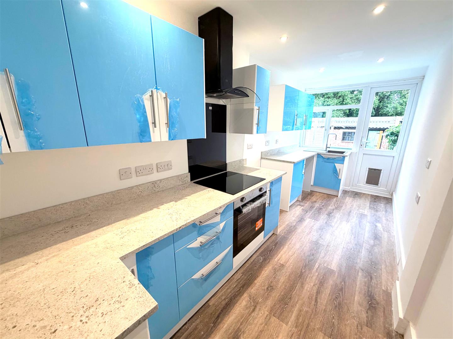 house for rent hayling avenue