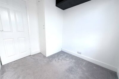 house for rent hayling avenue