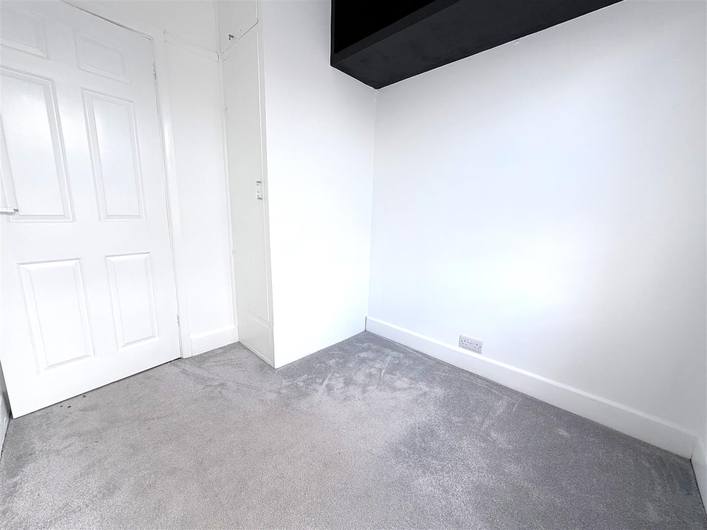house for rent hayling avenue