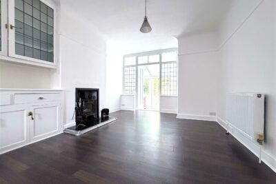 house for rent hayling avenue