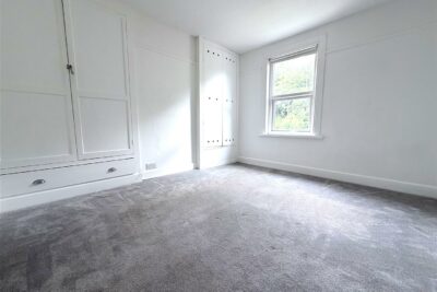 house for rent hayling avenue