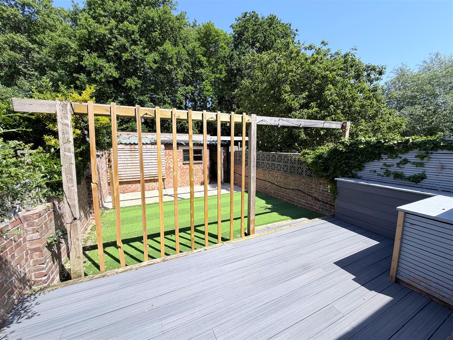 house for rent hayling avenue