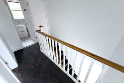 house for rent hayling avenue