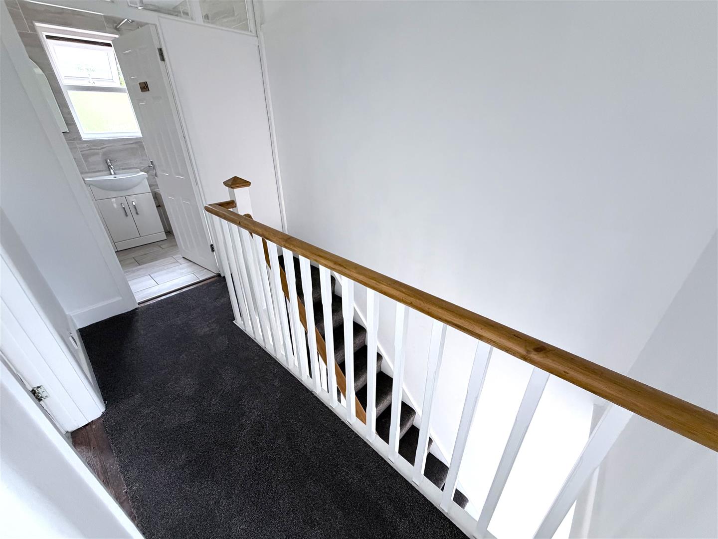 house for rent hayling avenue