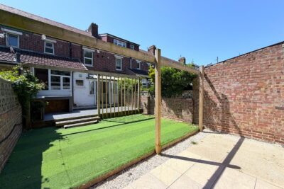 house for rent hayling avenue