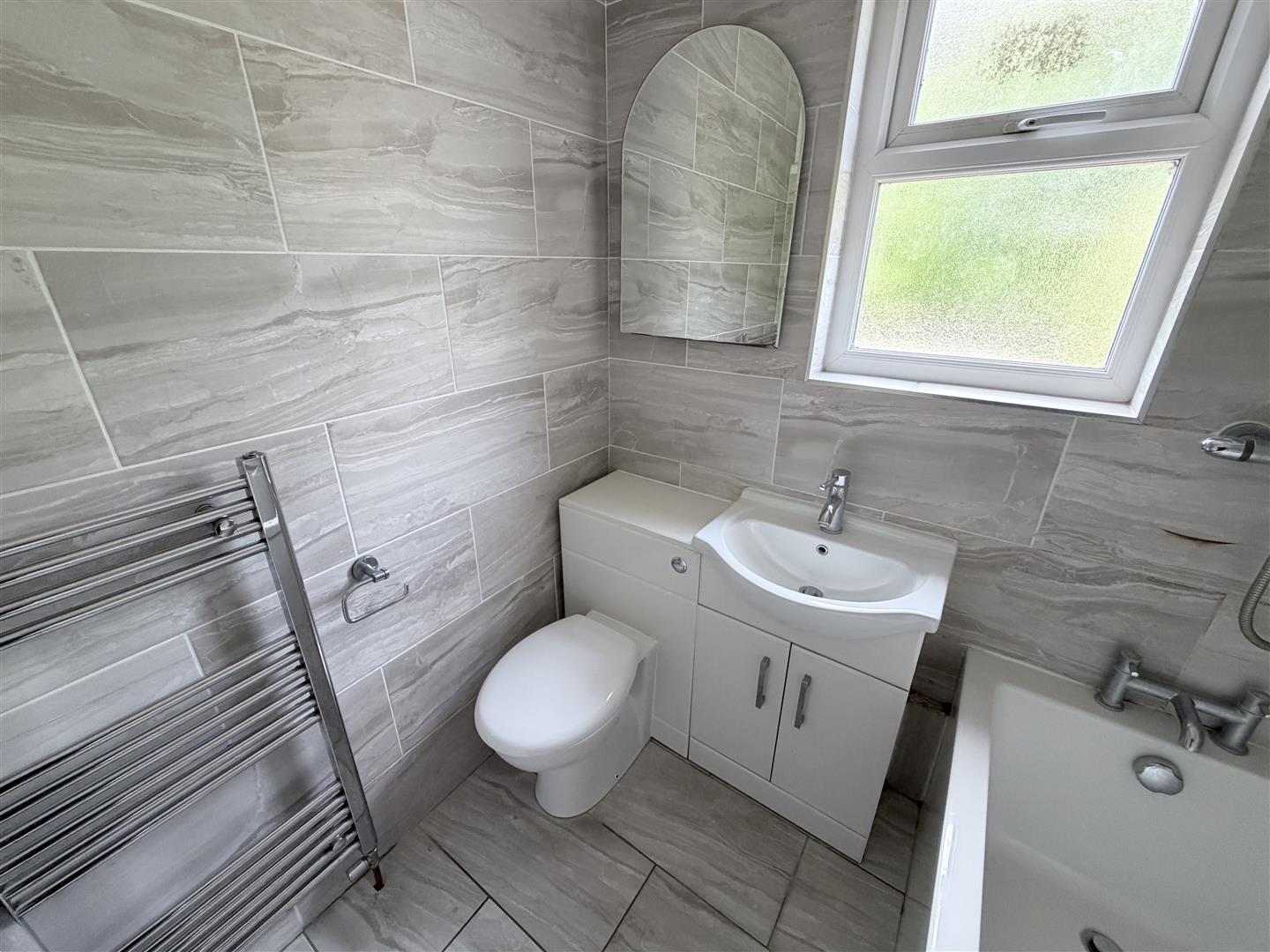 house for rent hayling avenue