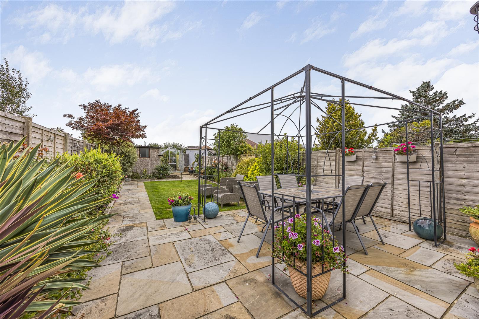 house - end terrace for sale fairfield avenue