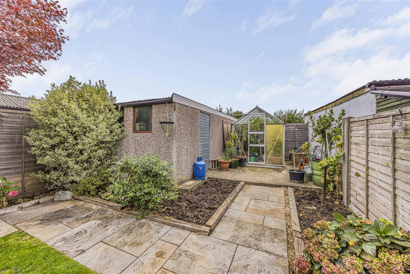 house - end terrace for sale fairfield avenue