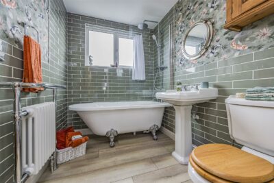 house - detached for sale christopher way