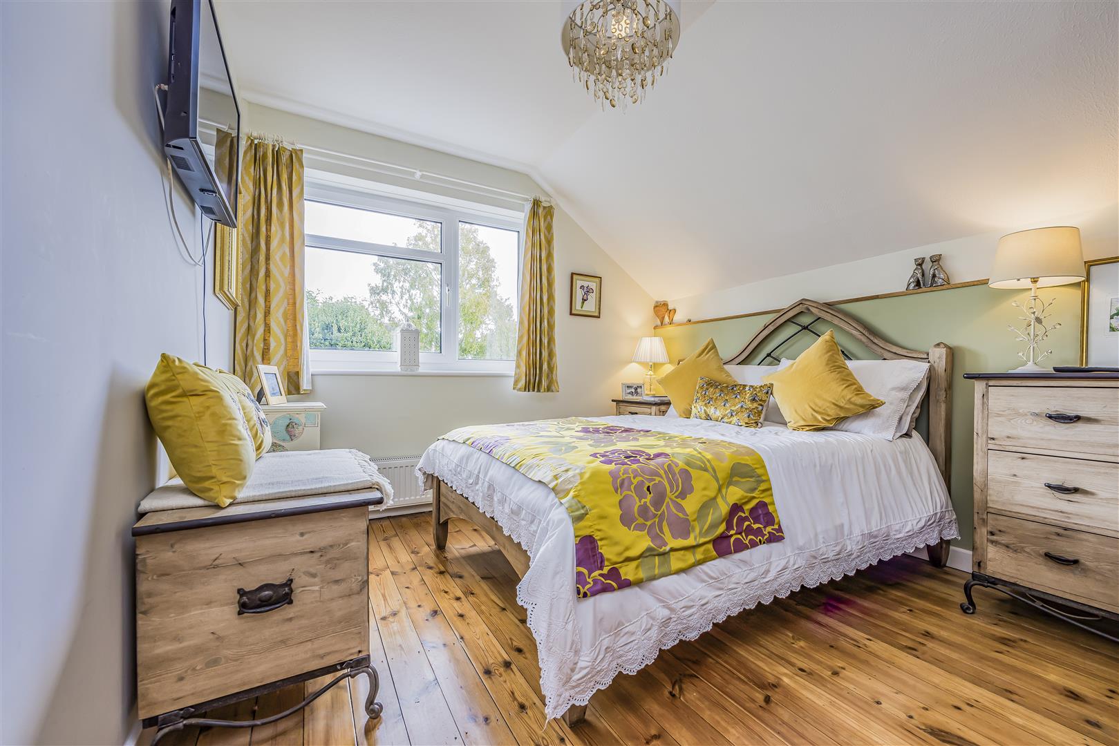 house - detached for sale christopher way