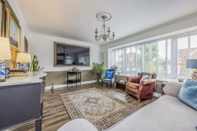 house - detached for sale christopher way