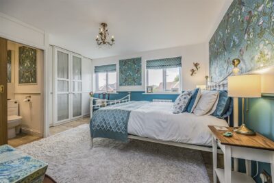 house - detached for sale christopher way