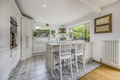 house - detached for sale christopher way