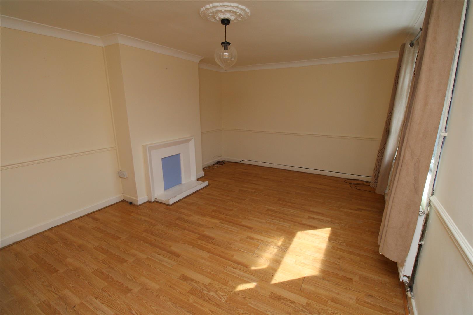 house - terraced for rent heol helig