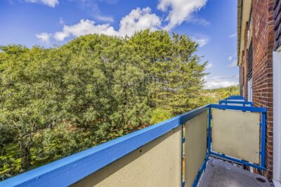flat for sale nashe way