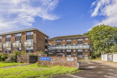 flat for sale nashe way
