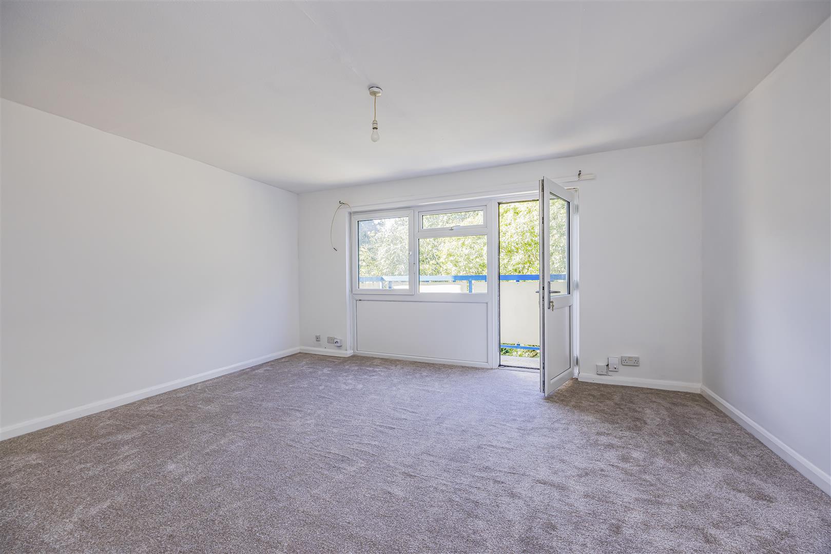 flat for sale nashe way