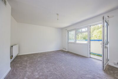 flat for sale nashe way