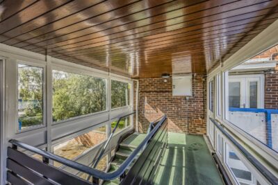 flat for sale nashe way
