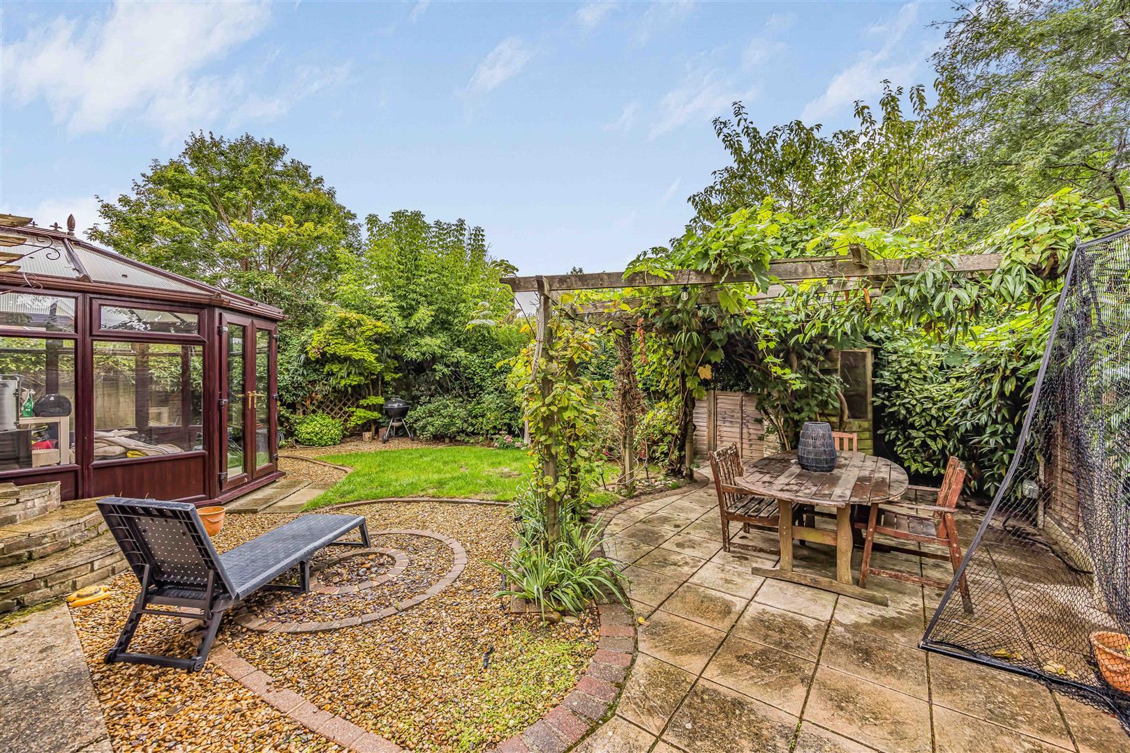 house - detached for sale alfrey close