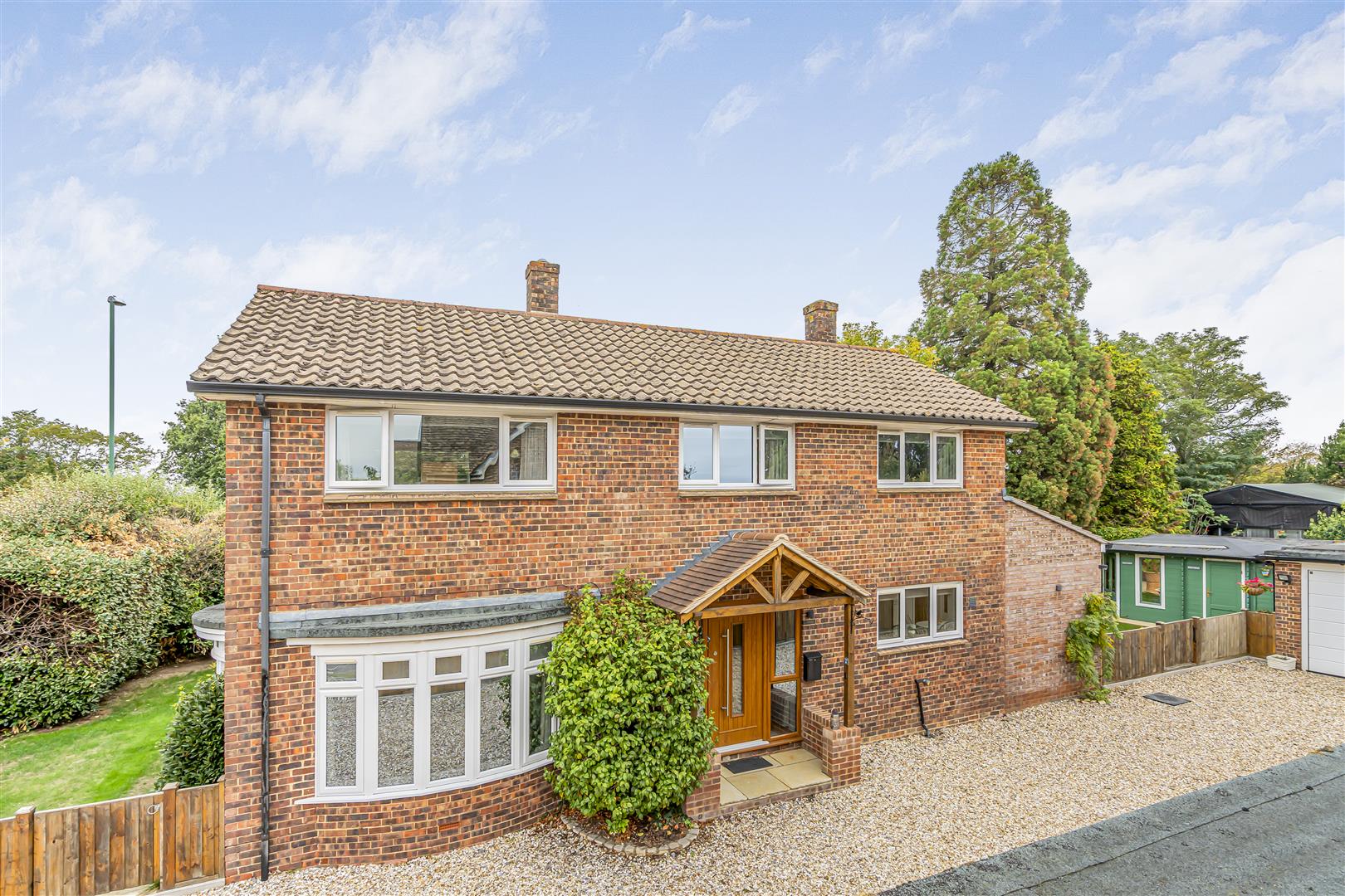 house - detached for sale ivydene crescent