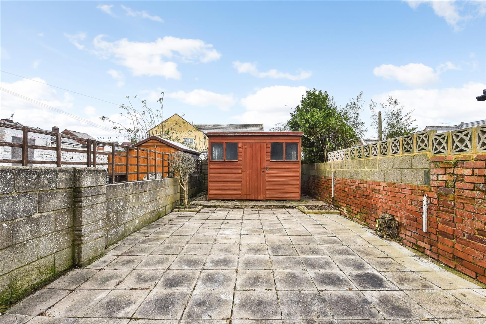house - terraced for rent twyford avenue