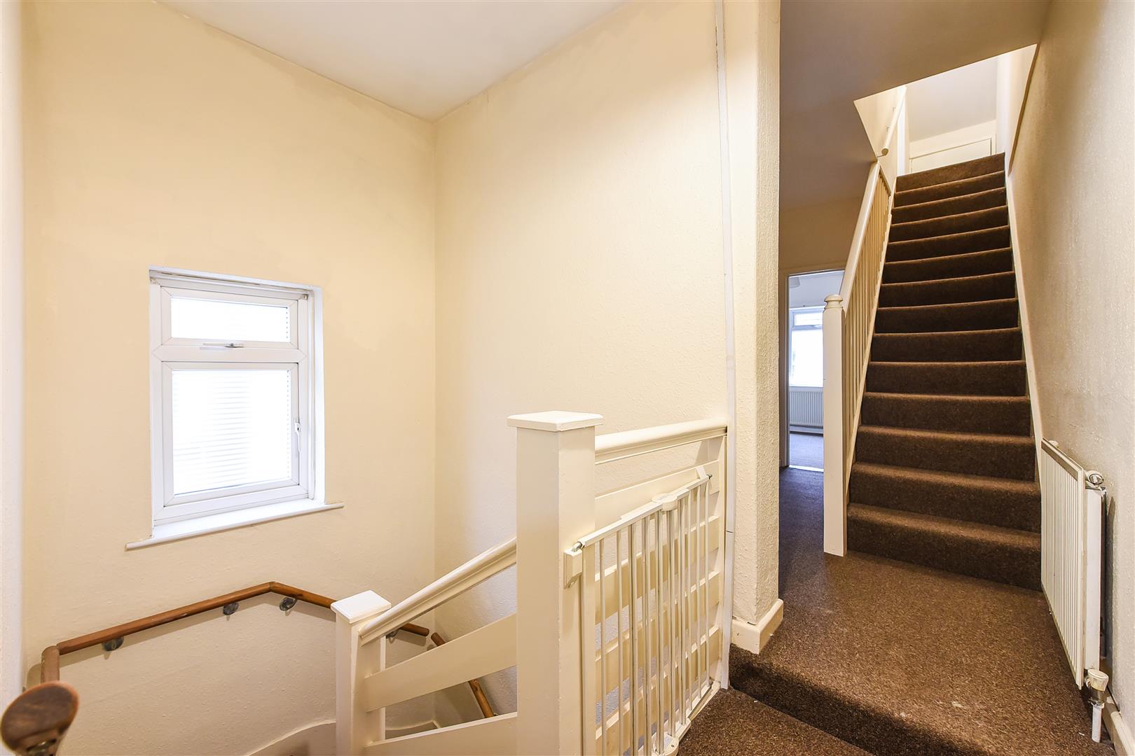 house - terraced for rent twyford avenue