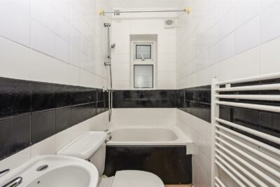 house - terraced for rent twyford avenue