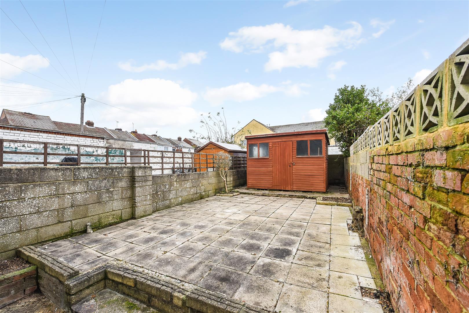 house - terraced for rent twyford avenue