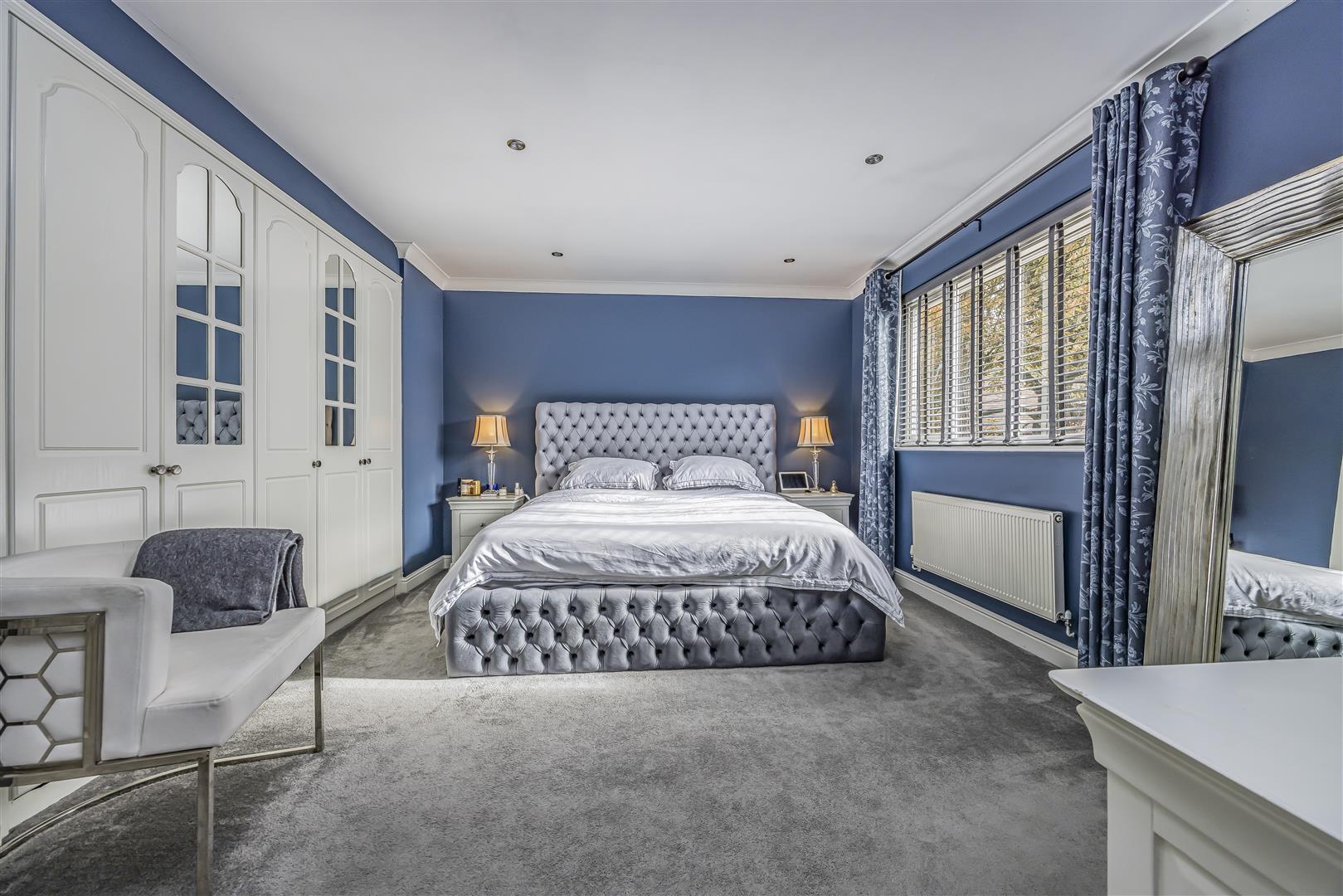 house - detached for sale highlands road