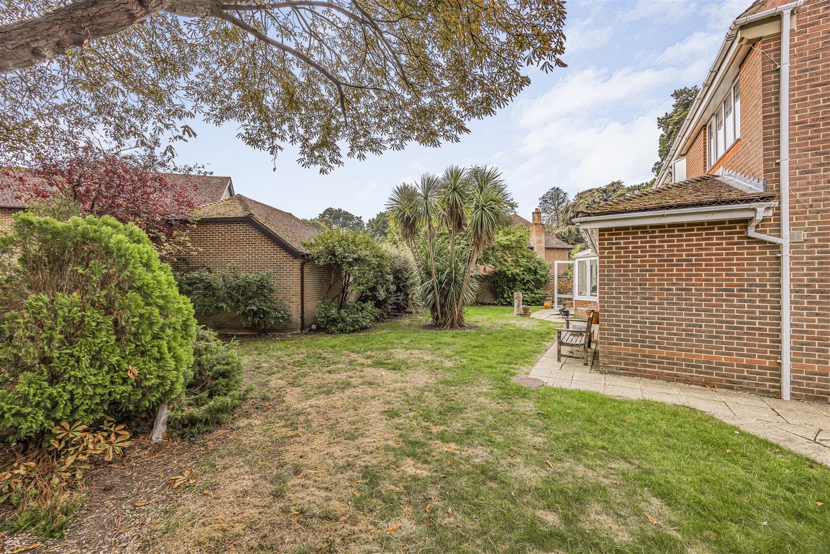 house - detached for sale highlands road