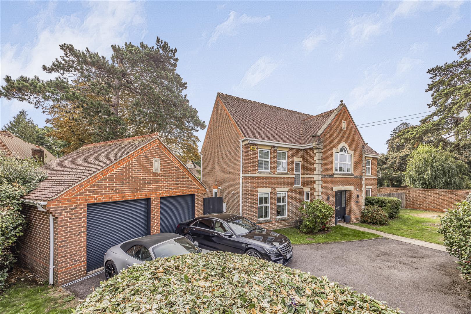 house - detached for sale highlands road