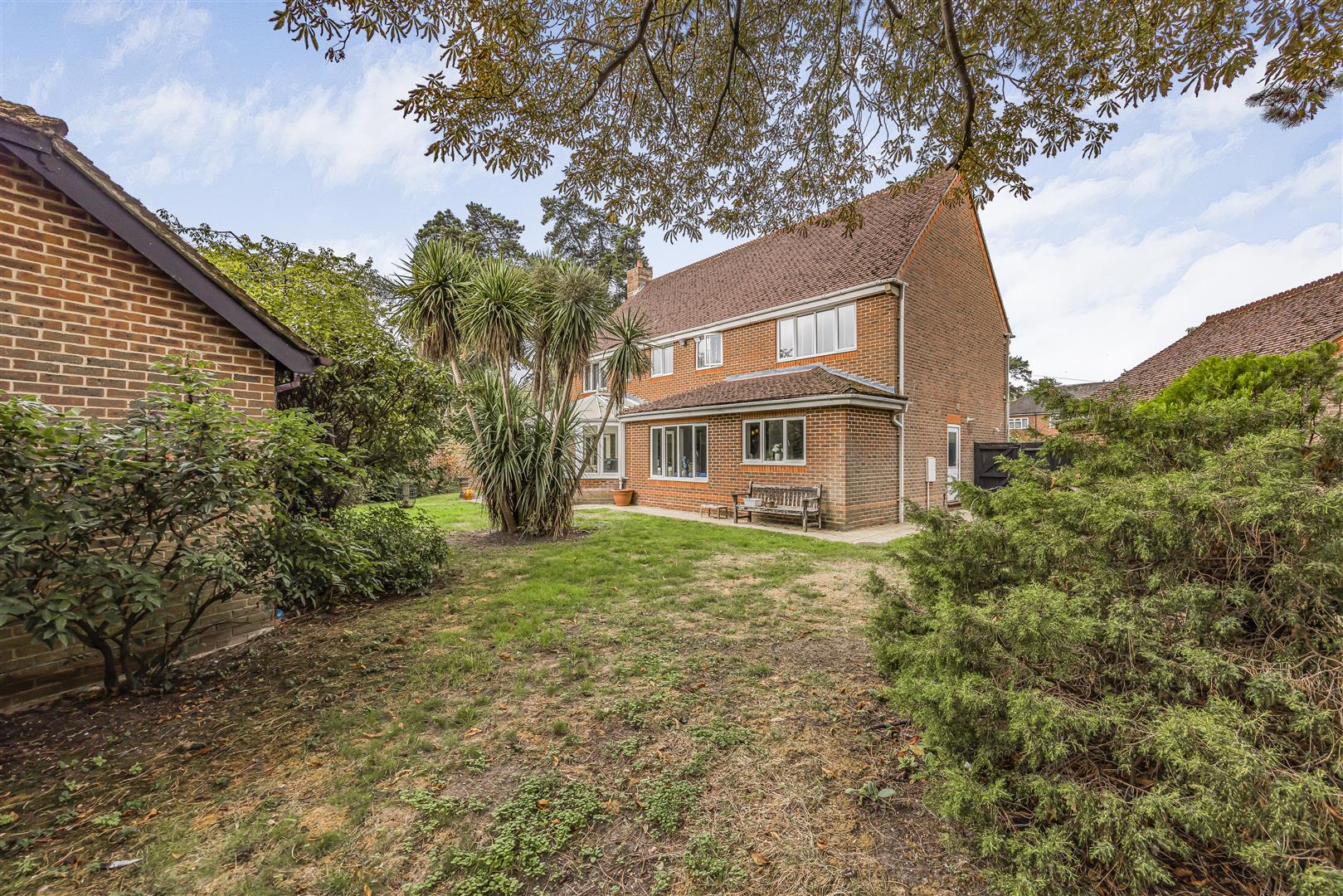house - detached for sale highlands road