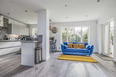 house - detached for sale highlands road