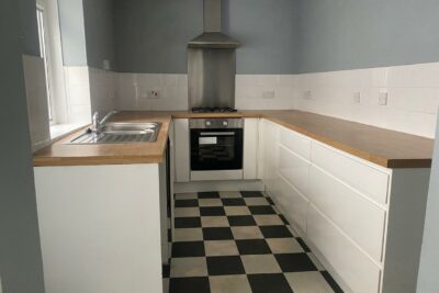 house - terraced for rent pontshonnorton road