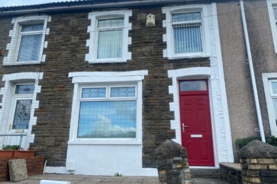 house - terraced for rent pontshonnorton road