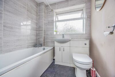 house - link detached for sale lisle way