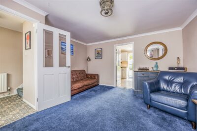 house - link detached for sale lisle way