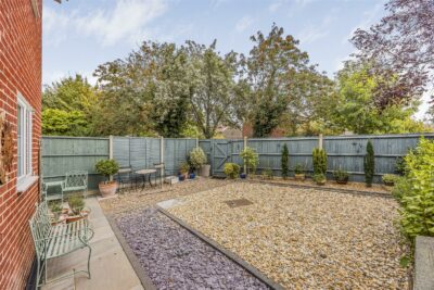 house - link detached for sale lisle way