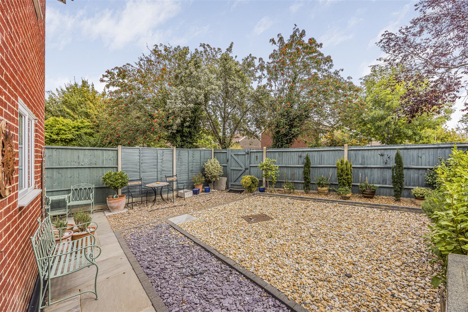 house - link detached for sale lisle way