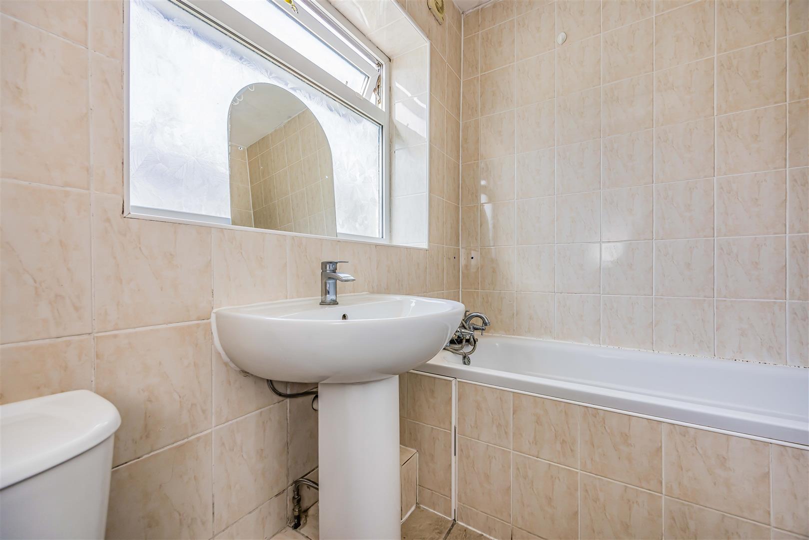 house for sale sutherland road