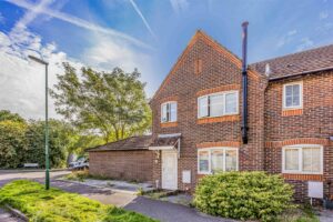 house for sale churchwood drive