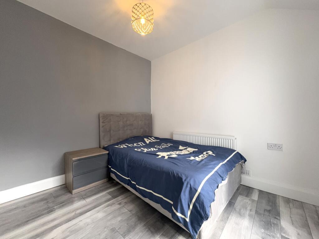 house of multiple occupancy for rent tower street