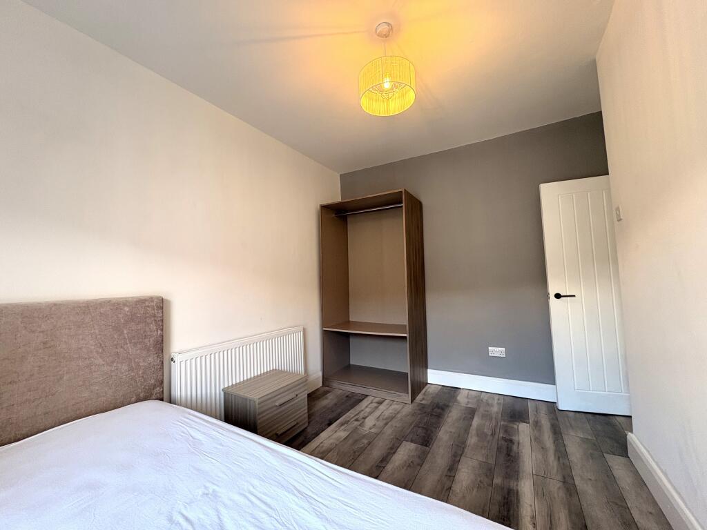 house of multiple occupancy for rent tower street