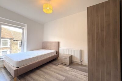 house of multiple occupancy for rent tower street