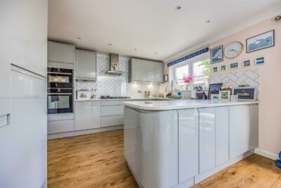 house for sale lind road
