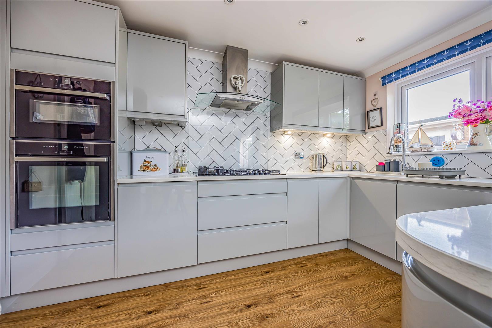 house for sale lind road