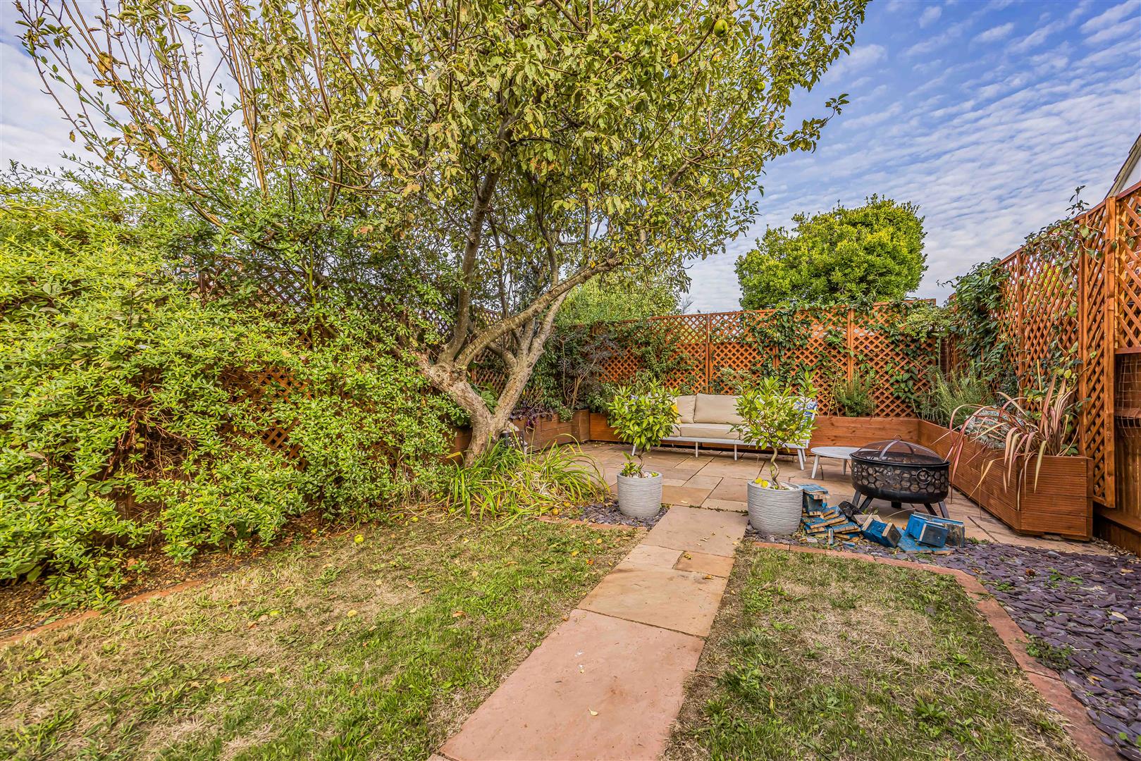 house for sale lind road