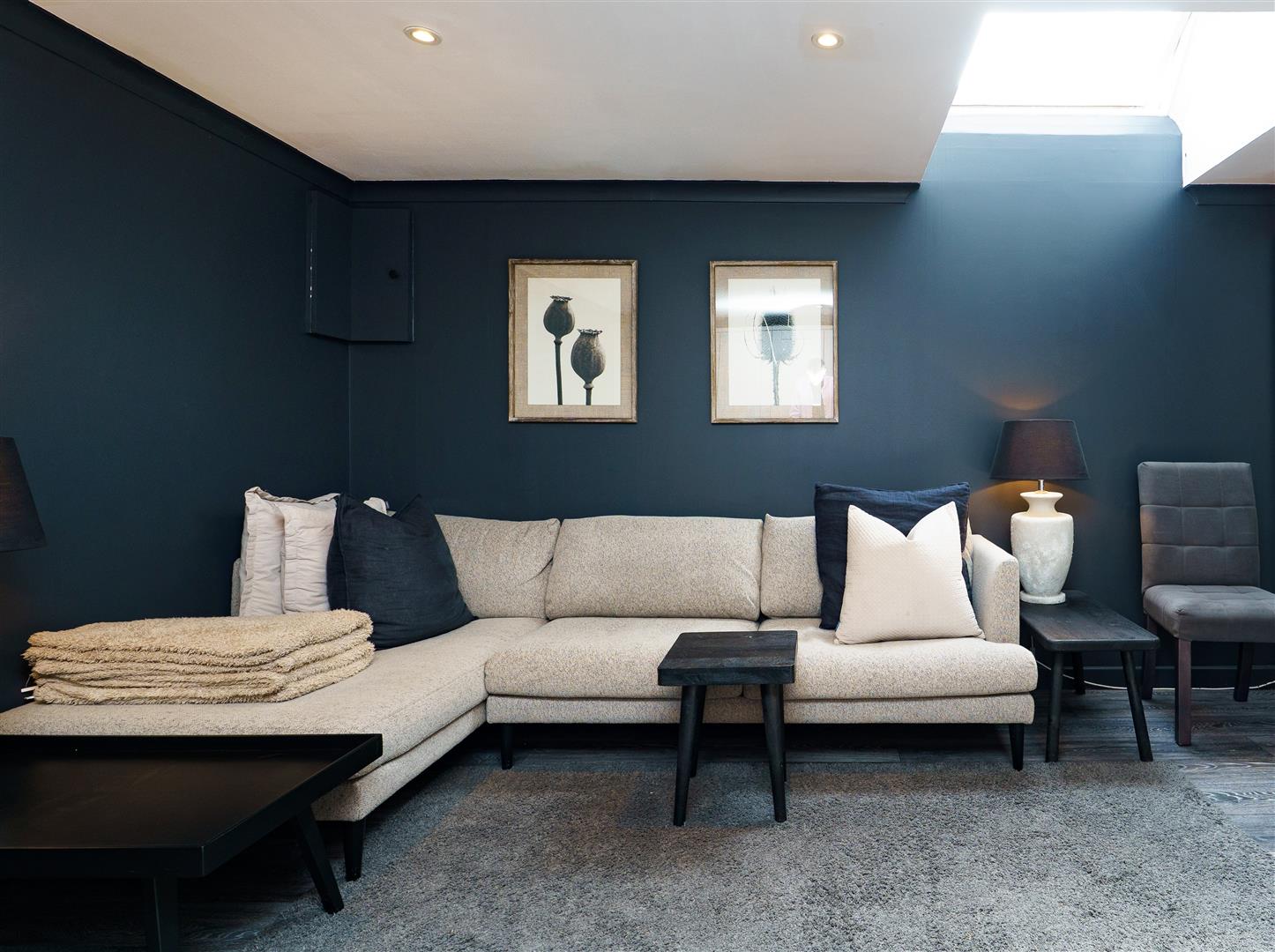 house - detached for sale hambledon road