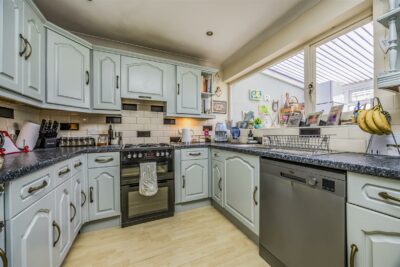 house - terraced for sale woolmer street